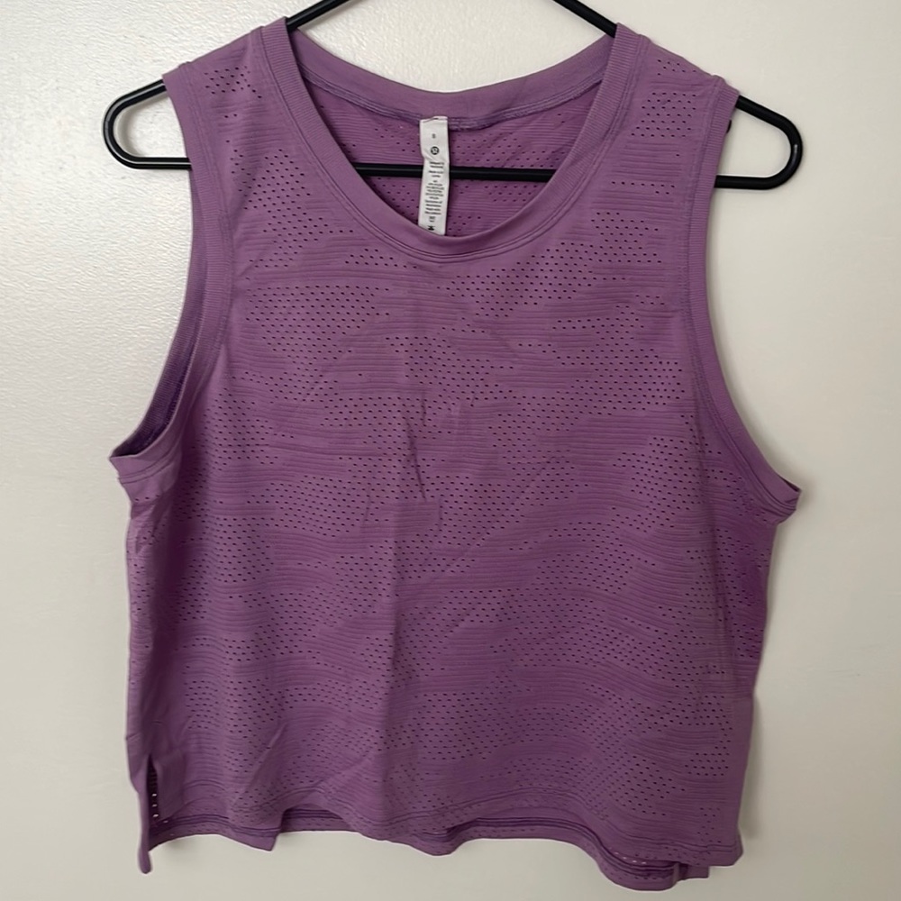 NWOT Lululemon Train To Be Crop Tank Size 8